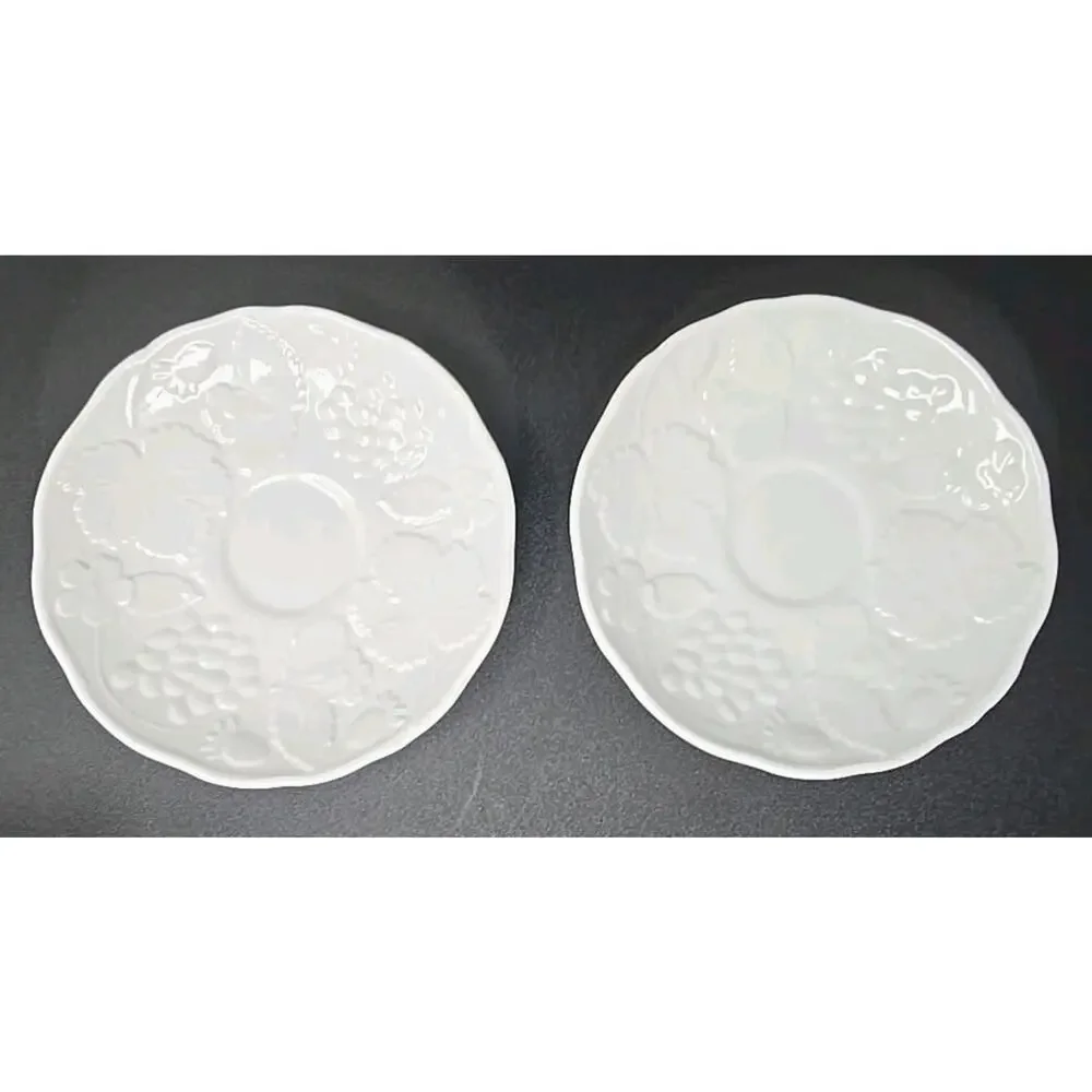 Wedgwood Strawberry & Vine 2 Cups and Saucers Bone China‎ U263